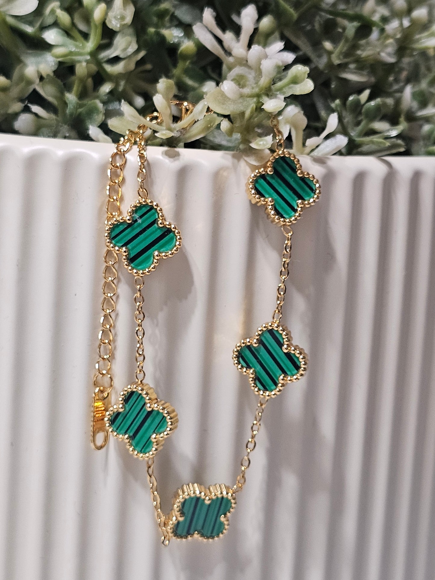 Signature Clover Bracelet – Luxury Color Variants
