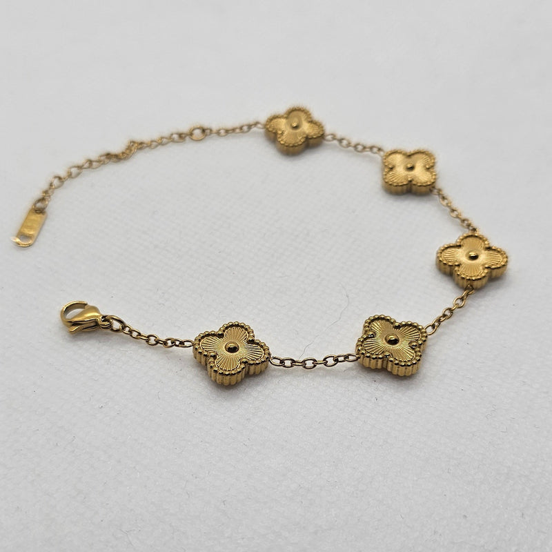 Clover bracelet