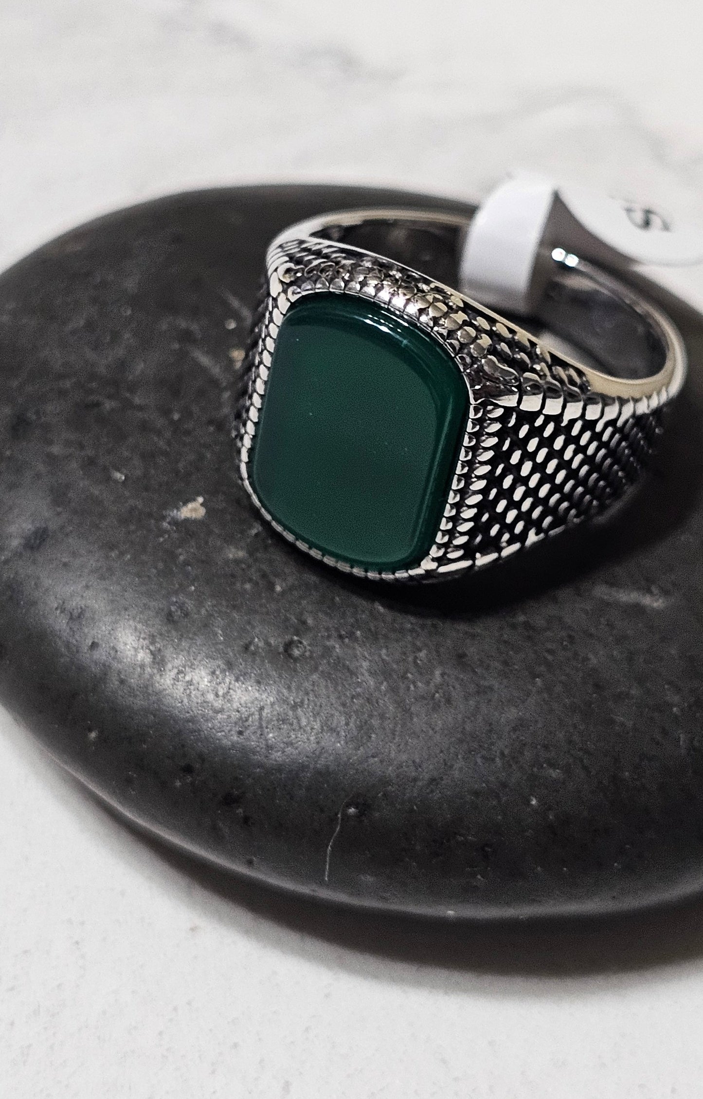 Green Aqeeq Stone Ring – Premium Stainless Steel Natural Gemstone