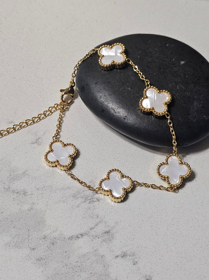 Signature Clover Bracelet – Luxury Color Variants