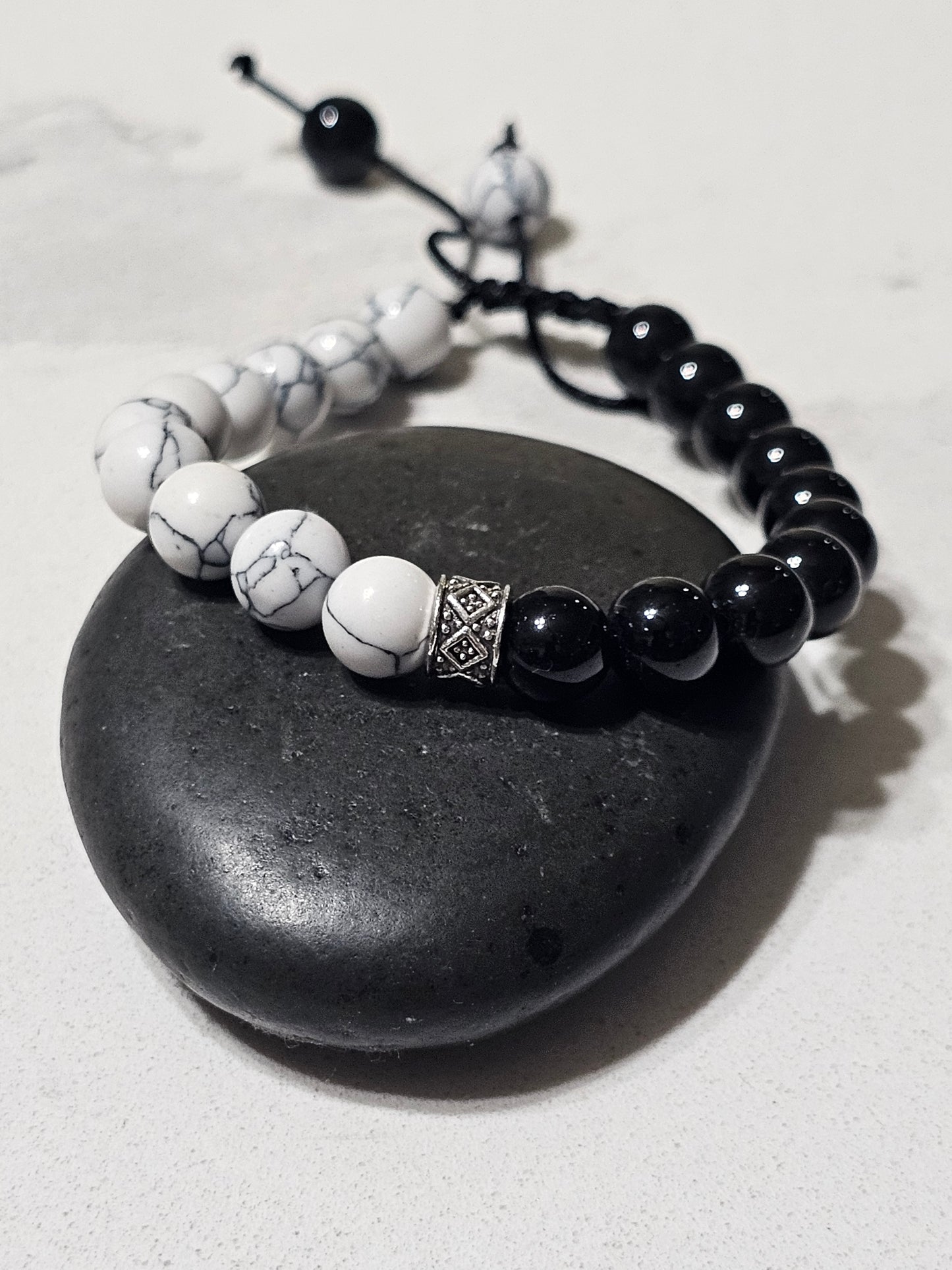 Natural Howlite & Black Obsidian Bracelet