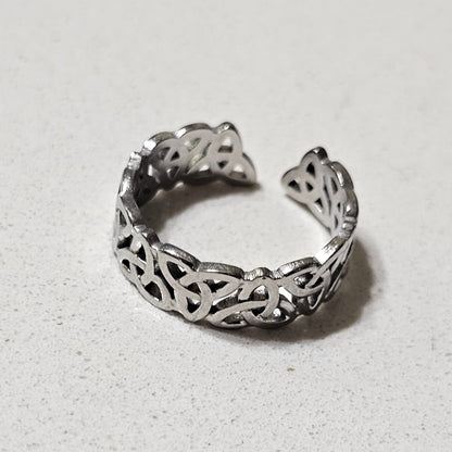 Celtic Knot – Infinity Knot Band | Timeless Vintage Symbol of Love & Eternity Ring