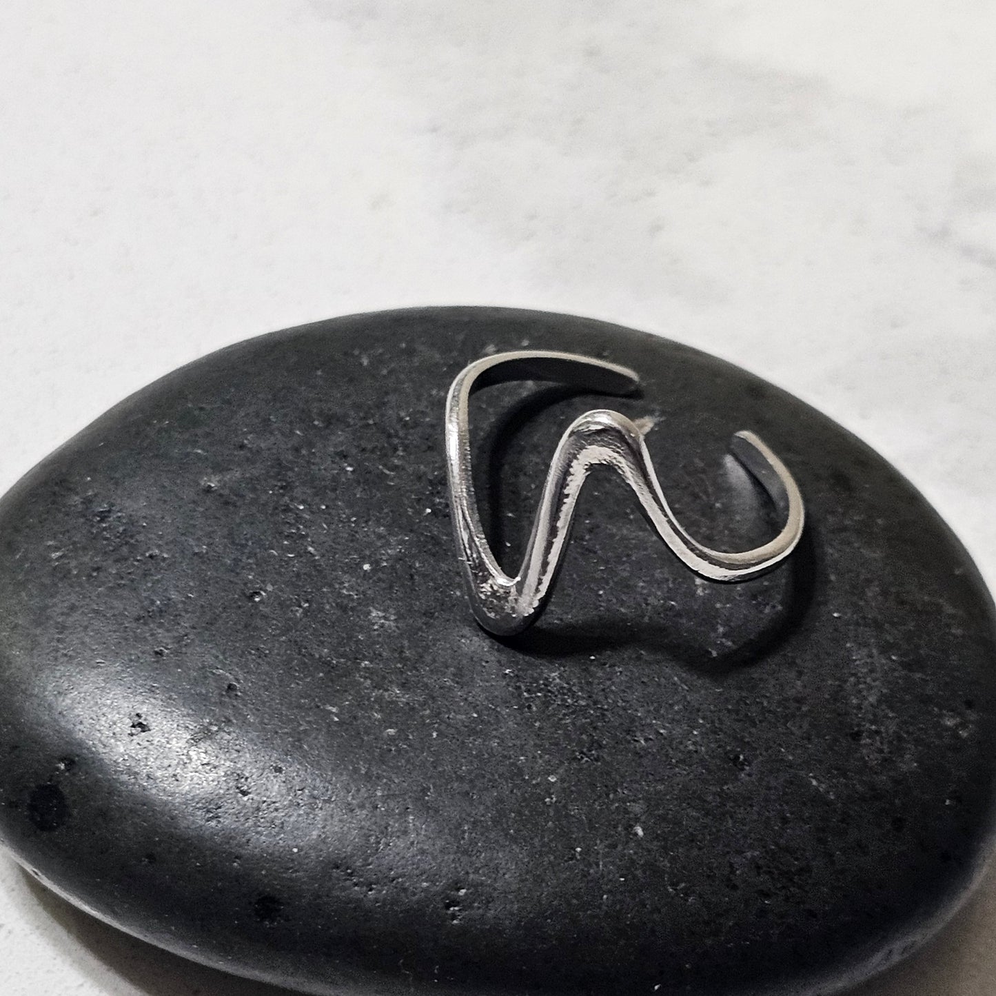 Dainty Gold Wave Open Ring – Adjustable Minimalist Everyday Statement