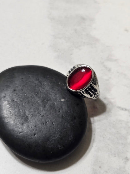 Classic Stone Stainless Steel Ring – Statement Ring with Black, White & Red Imitation Stone