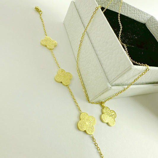 Intricately designed 4 leaf clover Sabr, Shukr, Tawakul Bracelete