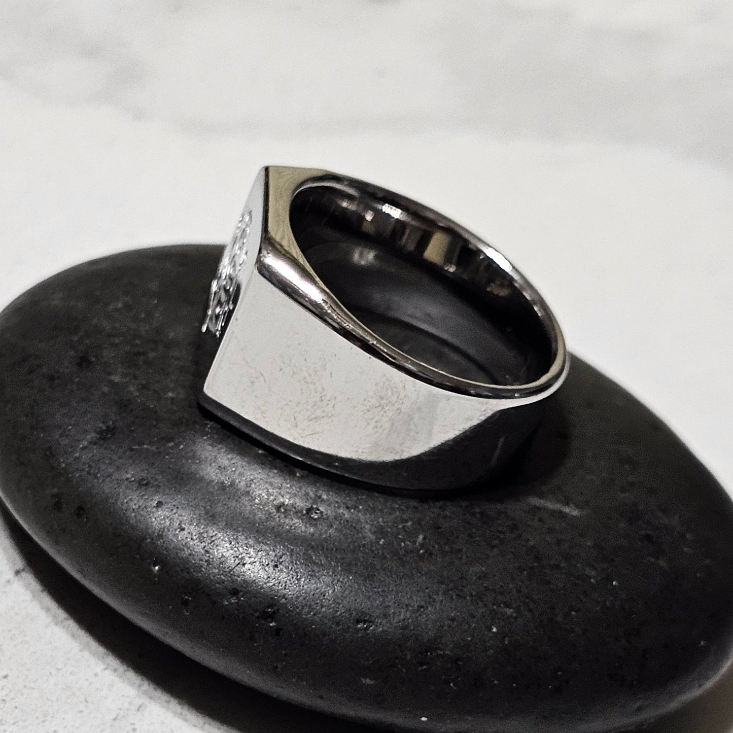 Alhamdulillah Engraved Ring – Stainless Steel Islamic Reminder Ring for Gratitude