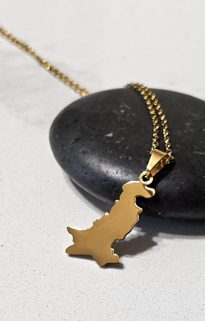 Pakistan Map Flag Pendant Necklace – Premium Heritage Jewelry in Gold, Silver & Enamel