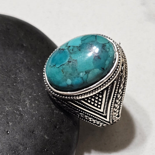 Natural Turquoise Stone Ring in Sterling Silver – Handcrafted Statement of Elegance & Calm